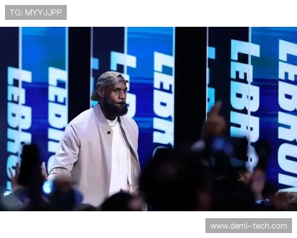 NBA最新动态:詹姆斯伤势恢复良好勇士迎接季前赛挑战湖人调整阵容迎接新赛季 NBA最新动态:詹姆斯伤势恢复良好勇士迎接季前赛挑战湖人调整阵容迎接新赛季