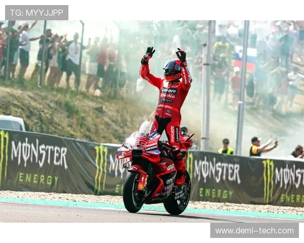 MotoGP赛季激烈角逐 杰克·米勒锁定年度最佳车手争夺战 MotoGP赛季激烈角逐 杰克·米勒锁定年度最佳车手争夺战